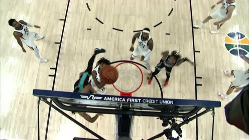 【NBA集锦】莫兰特以球领人送妙传 克拉克飞身鱼跃将球点进