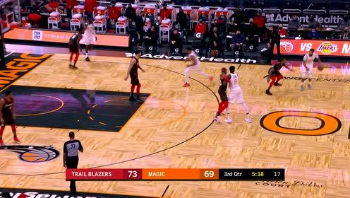 【NBA集錦】小老弟你怎么回事 麥科勒姆坎特連線連續(xù)失誤