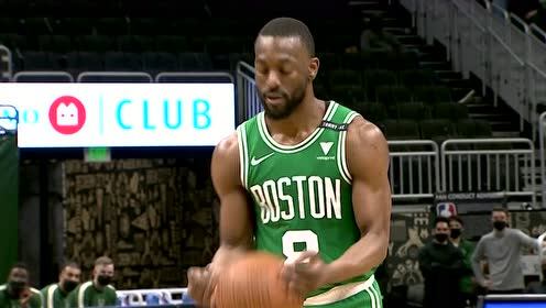 【NBA集锦】歇歇吧!塔图姆膝盖不舒服返回更衣室