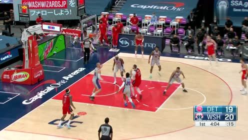 【NBA集錦】比爾突破到一半突然分球 萊恩順下單臂劈扣