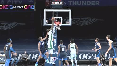 【NBA集锦】法尔空中接力却在地面进行？轻微一颠就把皮球放进
