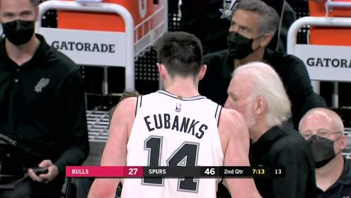 【NBA集錦】懷特突破妙傳葉底穿花 尤班克斯空切吃餅雙臂暴扣