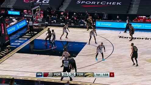【NBA集锦】利拉德再传小琼斯 一步登天空接砸扣秀的飞起