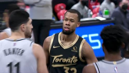 【NBA集锦】攻防转换教科书 胡德大步流星顶开防守翻身跳投一气呵成