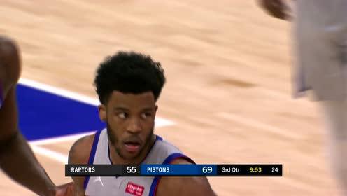 【NBA录像回放 国语】猛龙vs活塞精华回放 范弗利特22+5活塞六人得分上双轻取猛龙