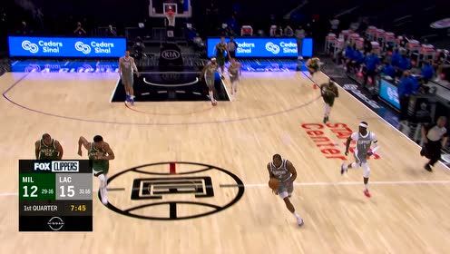 【NBA集锦】小卡鬼手抢断推反击 戏耍字母哥轻松打进