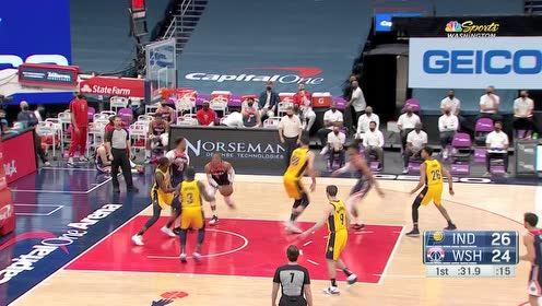 【NBA集錦】威少這波五大囧跑不掉了 籃下無人防守竟然脫手上了個過橋