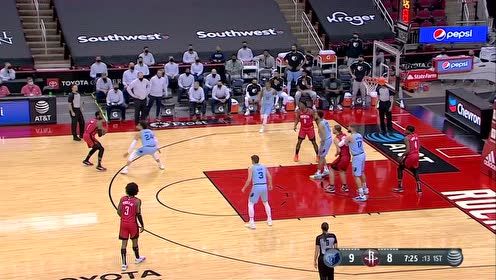 【NBA集锦】给大家表演个绝活 沃尔外线造成3+1