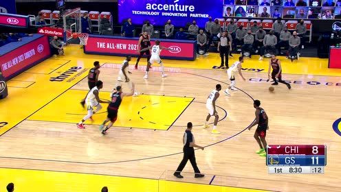 【NBA集锦】格林想给空接不料碰到篮筐 怀斯曼直接暴扣干脆利落