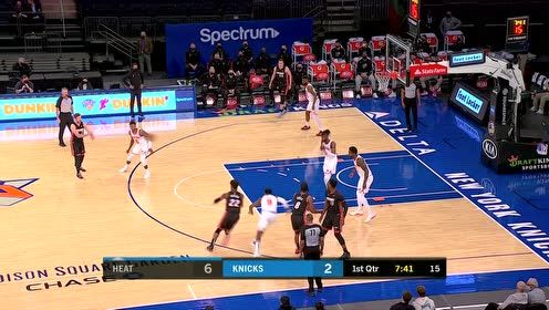 【NBA集錦】蘭德爾終于出手！突破兩人縱橫上籃拿到隊(duì)伍第一球
