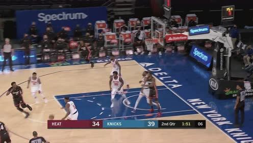 【NBA集錦】氣吞萬里如虎！巴雷特強(qiáng)沖3人防守旋轉(zhuǎn)上籃得手