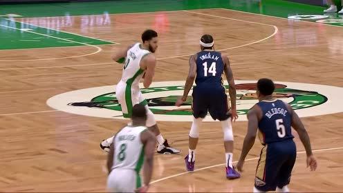 【NBA集锦】看着都疼！ 塔图姆转身肘到英格拉姆面部被吹恶意犯规