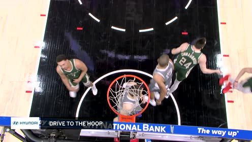 【NBA集锦】祖巴茨摘板分球一气呵成 曼恩接球杀入折叠上篮