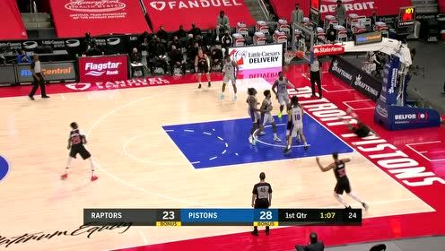 【NBA集錦】小鋼炮沖沖沖 洛瑞單騎闖關(guān)飛身上籃得手
