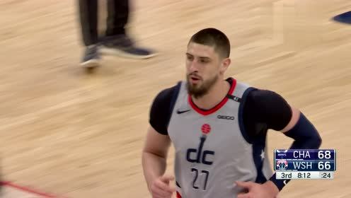 【NBA集锦】心疼篮筐一秒钟！威少频送妙传助飞阿伦双手暴扣+大力砸筐