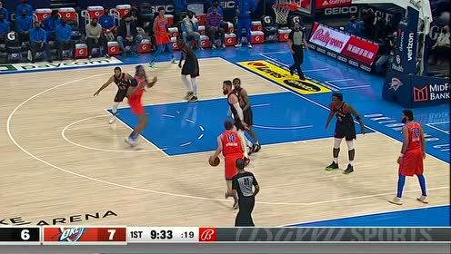 【NBA集錦】展現(xiàn)投手本色 米凱盧克外線后撤步三分一箭穿心