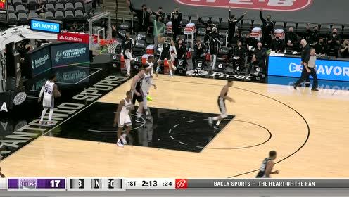 【NBA集錦】米爾斯拼了老命飛身救球 蓋伊不負(fù)眾望三分命中
