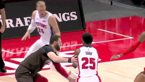 【NBA集錦】擊地連線撕裂防線 庫克妙傳喂餅普拉姆利空切背扣