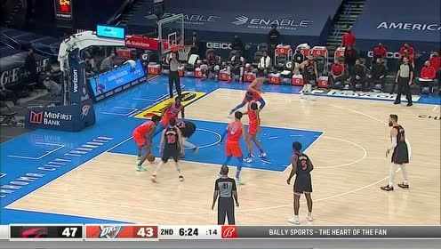 【NBA集錦】進(jìn)攻行云流水 杰克遜大步流星過掉防守勾手打進(jìn)