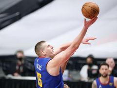 状态火热！约基奇首节6中4砍下8分4篮板3助攻
