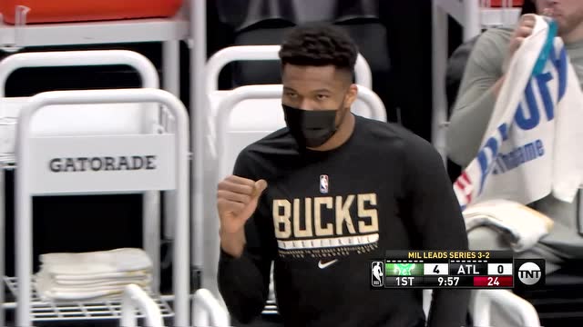 【2021年07月04日 雄鹿vs老鹰集锦】霍勒迪内突外投连砍5分 字母哥场边激动握拳