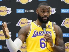 【球迷屋早报】詹姆斯表示已接种疫苗 球员工会拒绝任何有关接种疫苗的要求