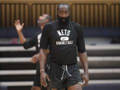 季前赛首战在即！哈德表示湖人纸面实力看起来强