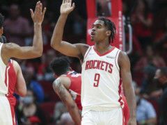 火箭季前赛哪些问题需解决？2后场仍有缺陷，伍德2优势没用好？