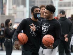 【球迷屋早报】欧文参加篮网室外训练 上海队获得富兰克林优先续约权