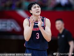 粤媒：胡明轩签约阿迪达斯惹争议，广东队内将扣罚其20%夺冠奖金