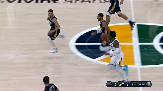 【2021年10月12日 鹈鹕vs爵士集锦】二话不说就是怼 米切尔强硬突破上篮得手