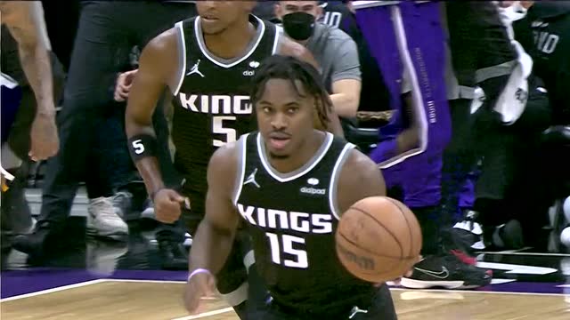 【2021年10月23日 爵士vs國(guó)王集錦】米切爾和米切爾的對(duì)位 小米切爾搶斷助飛戴維斯滯空投籃