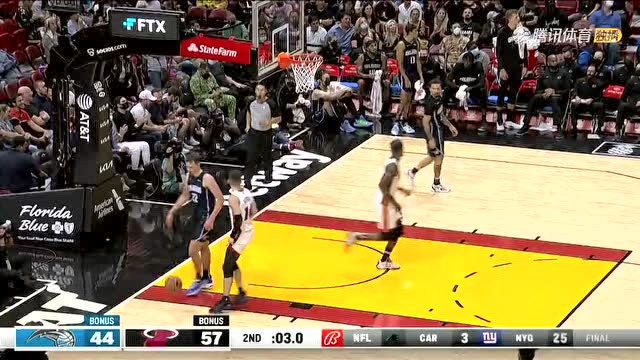 【2021年10月26日 魔术vs热火集锦】完全打出状态 巴特勒突袭强断一条龙暴扣