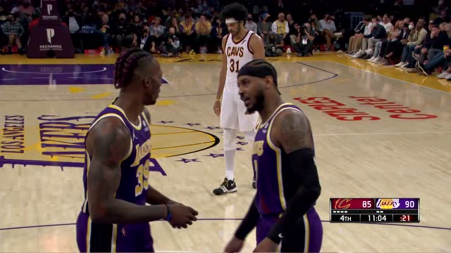 【2021年10月30日 骑士vs湖人集锦】天儿凉了安排你吃顿火锅吧 阿伦迎面血帽霍华德扣篮