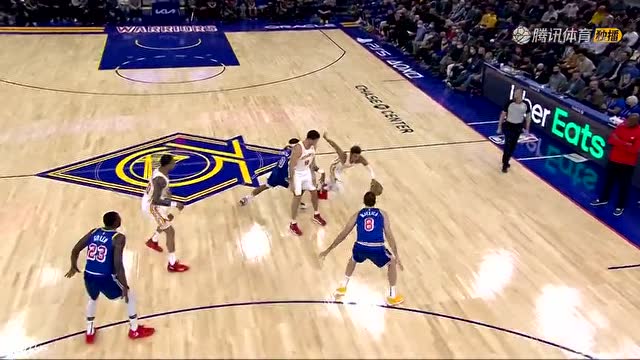 【2021年11月09日 老鹰vs勇士集锦】纯凭个人能力！特雷杨1v3突破上篮得分