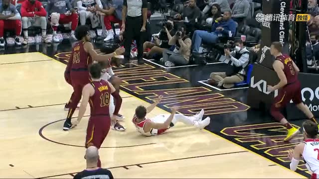 【2021年11月11日 奇才vs骑士集锦】哈雷尔直杀内线 无视防守强势补扣