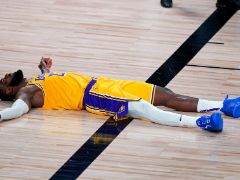 NBA常規(guī)賽國(guó)王vs湖人全場(chǎng)錄像回放集錦(2021年11月27日)