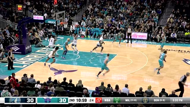 【2021年11月27日 森林狼vs黄蜂集锦】接球突破灵蛇出洞 乌布雷飞身挑篮轻松打进