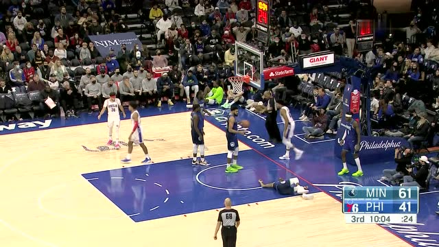 【2021年11月28日 森林狼vs76人集锦】哈里斯勇闯龙潭强起强上 翻过两人围堵杀得2+1