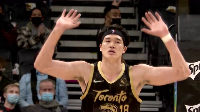 【2021年12月19日 勇士vs猛龙集锦】渡边雄太力劈华山 空切篮下上演单臂劈扣