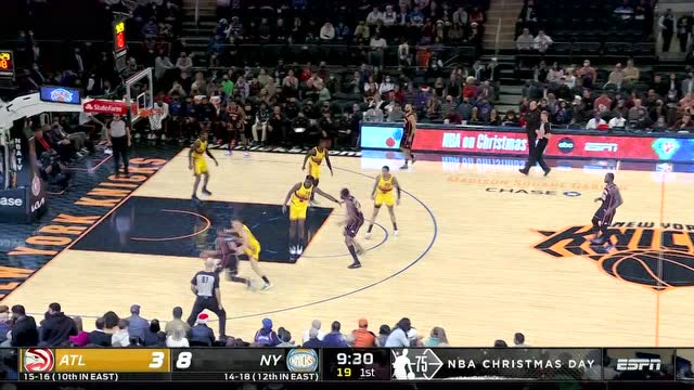 【2021年12月26日 老鷹vs尼克斯集錦】靈蛇突破極限命中 沃克驚艷上籃完美打成