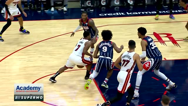 【2022年01月01日 热火vs火箭集锦】就是这么强硬!洛瑞看准目标顶开防守打成2+1