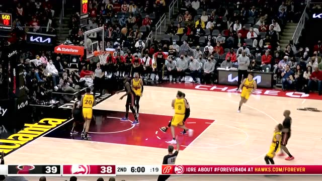 【2022年01月13日 热火vs老鹰集锦】毫不手下留情 特雷杨抓住对手失误快攻三分稳稳打中