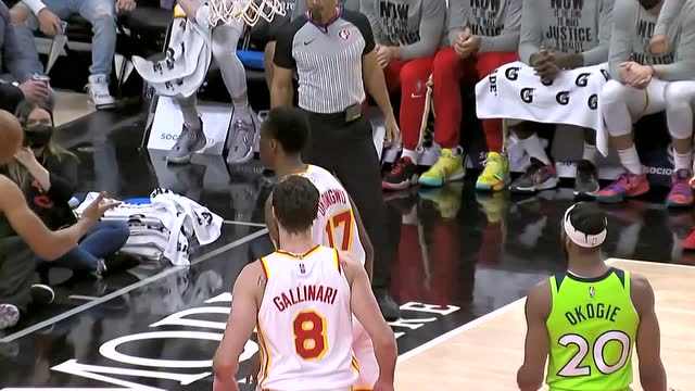 【2022年01月20日 森林狼vs老鹰集锦】唐斯哭吧哭吧不是罪 奥孔古怼脸大巴掌让唐斯泪洒一地