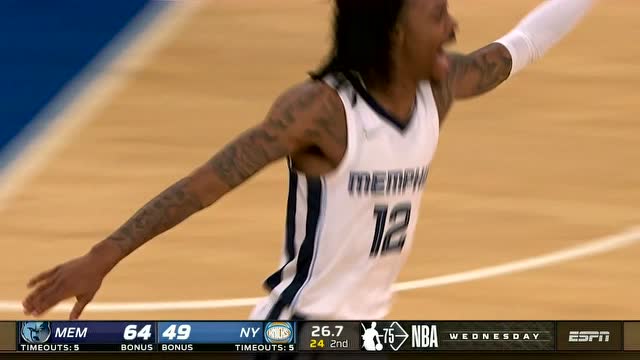 【2022年02月03日 灰熊vs尼克斯集锦】相互成全!莫兰特威廉姆斯空中拉锯暴扣制霸内线
