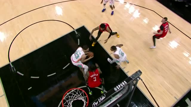 【2022年02月05日 火箭vs马刺集锦】不愧是土超MVP 申京连送大帽突然转身打懵对手