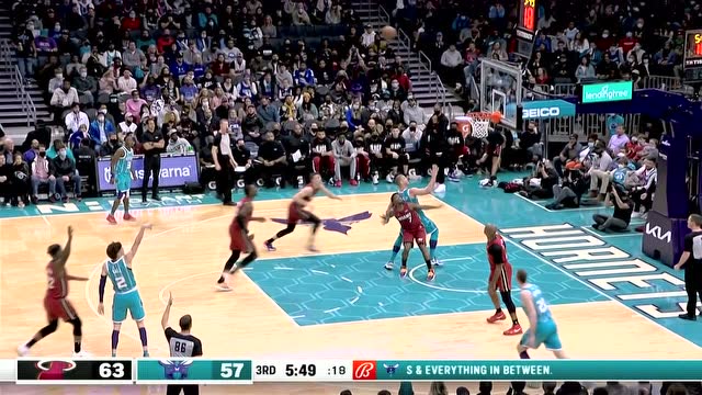 【2022年02月06日 热火vs黄蜂集锦】塔克四分卫长传 巴特勒接球起飞肆虐篮筐