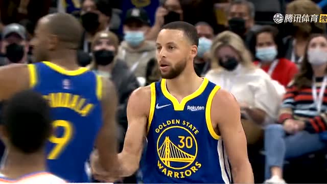 【2022年02月08日 勇士vs雷霆集锦】该我自己抡起来了!库里借挡拆神奇3+1一杆进洞