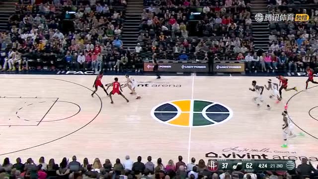 【2022年02月15日 火箭vs爵士集锦】三个球都有米切尔身影 蜘蛛侠蛇形突破喂饼+救球火力全开