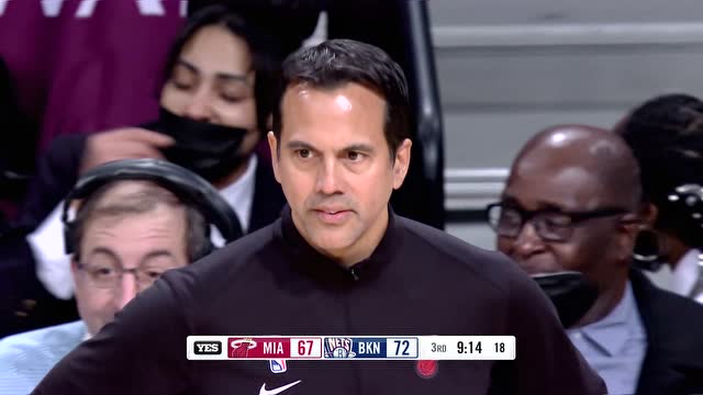 【2022年03月04日 热火vs篮网集锦】俩人飚上了!庄神突破过人单臂炸扣阿德巴约双手扣篮强势回应
